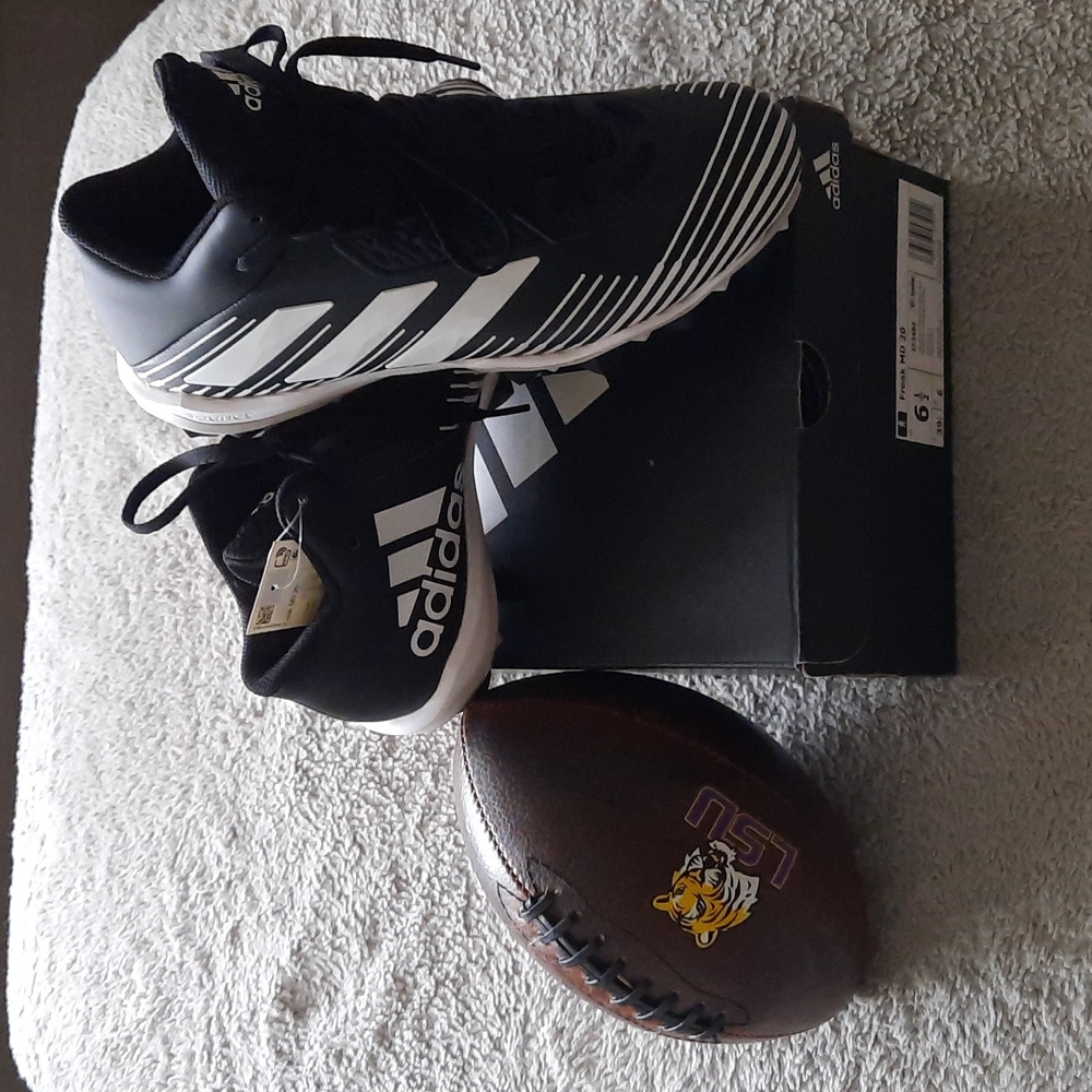 NWT Adidas Freak MD 20 Football Cleats